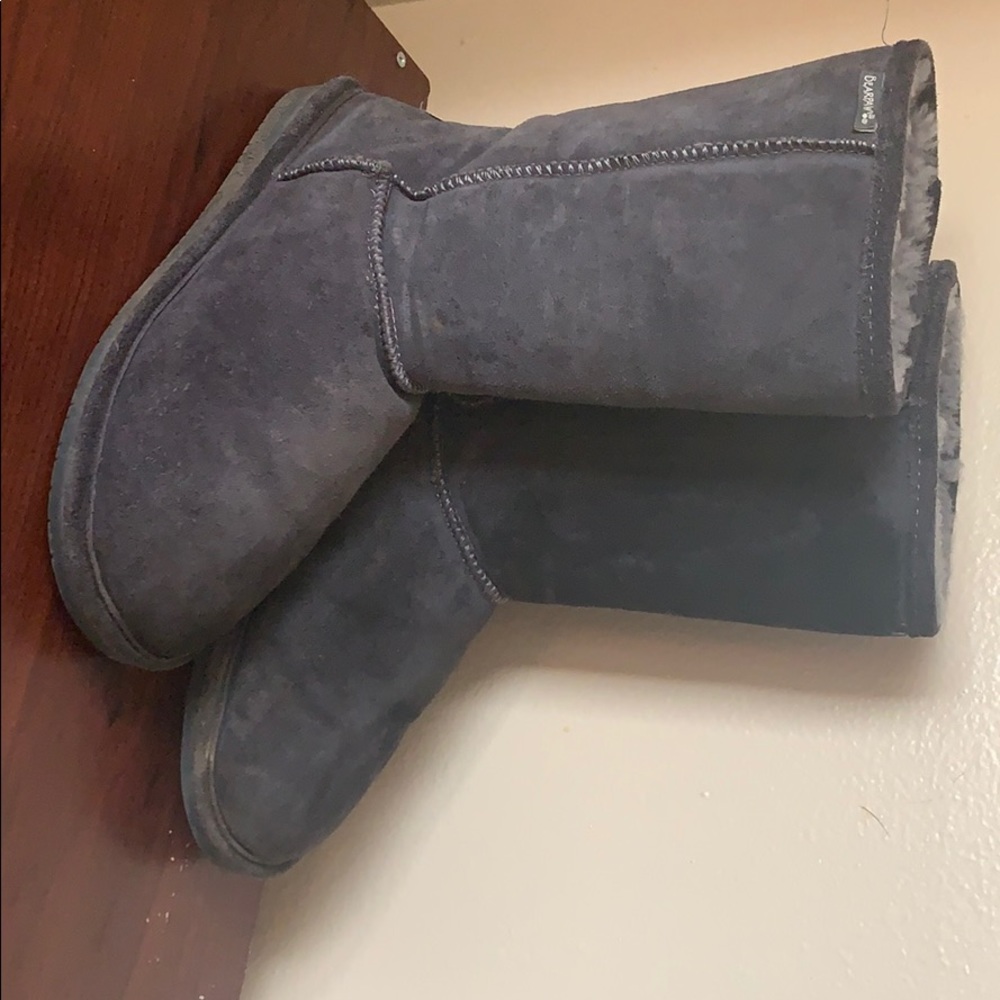 Bearpaw boots size 11 Gray